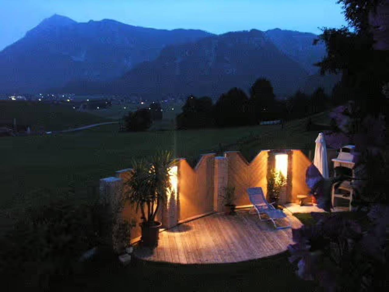 Entire apartment, Holiday Apartment 'Steinbacher' with Mountain View, Balcony and Wi-Fi in Inzell, Bavarian Alps