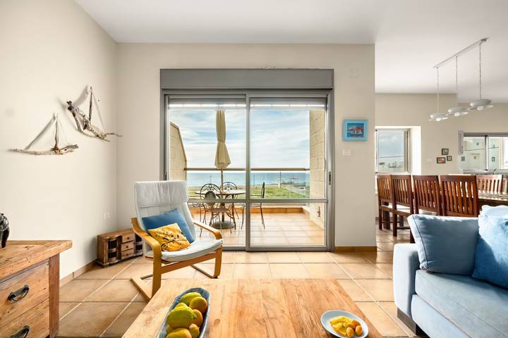 Holiday rental for 6 people, with balcony in Israel