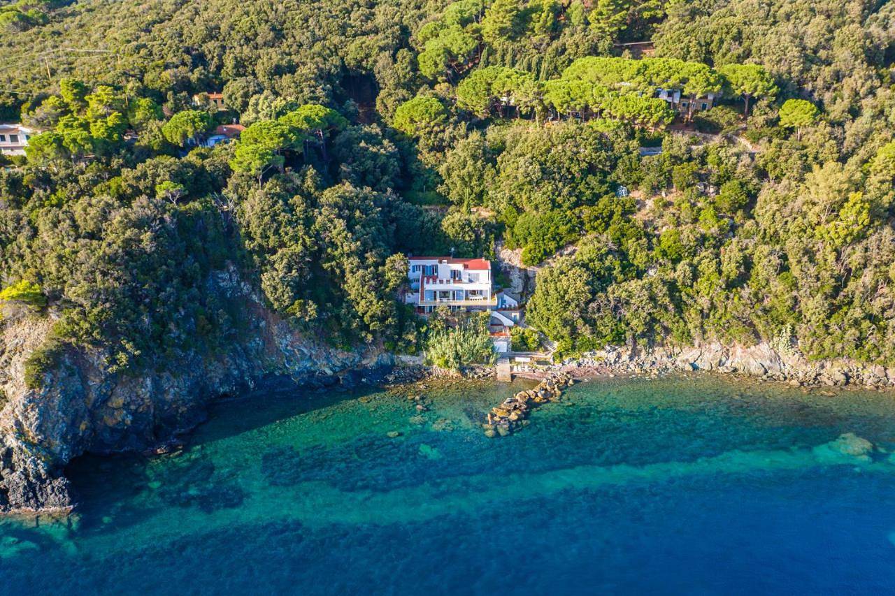 Villa Escalina with private beach and A/C in Marciana Marina, Arcipelago Toscano