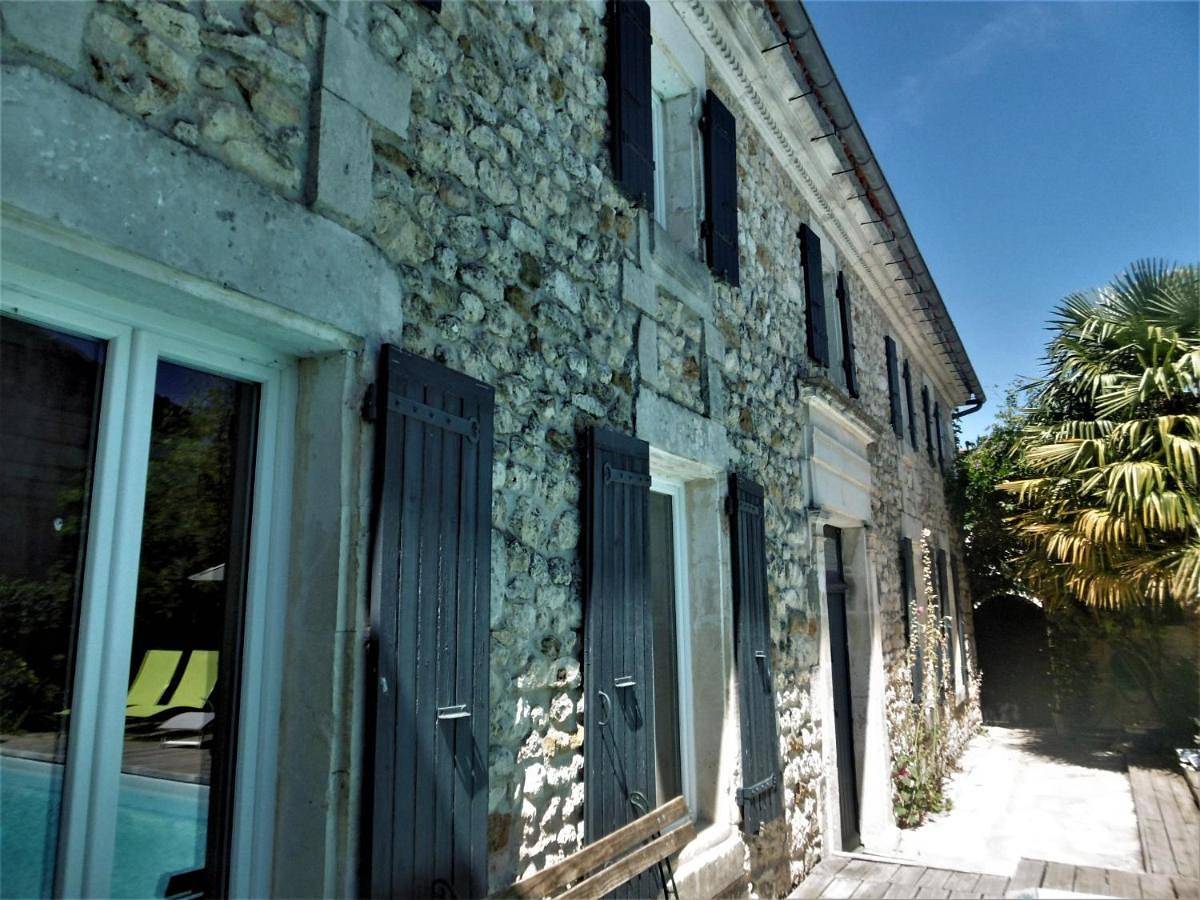 Four-Bedroom House in Saujon, Côte de Beauté