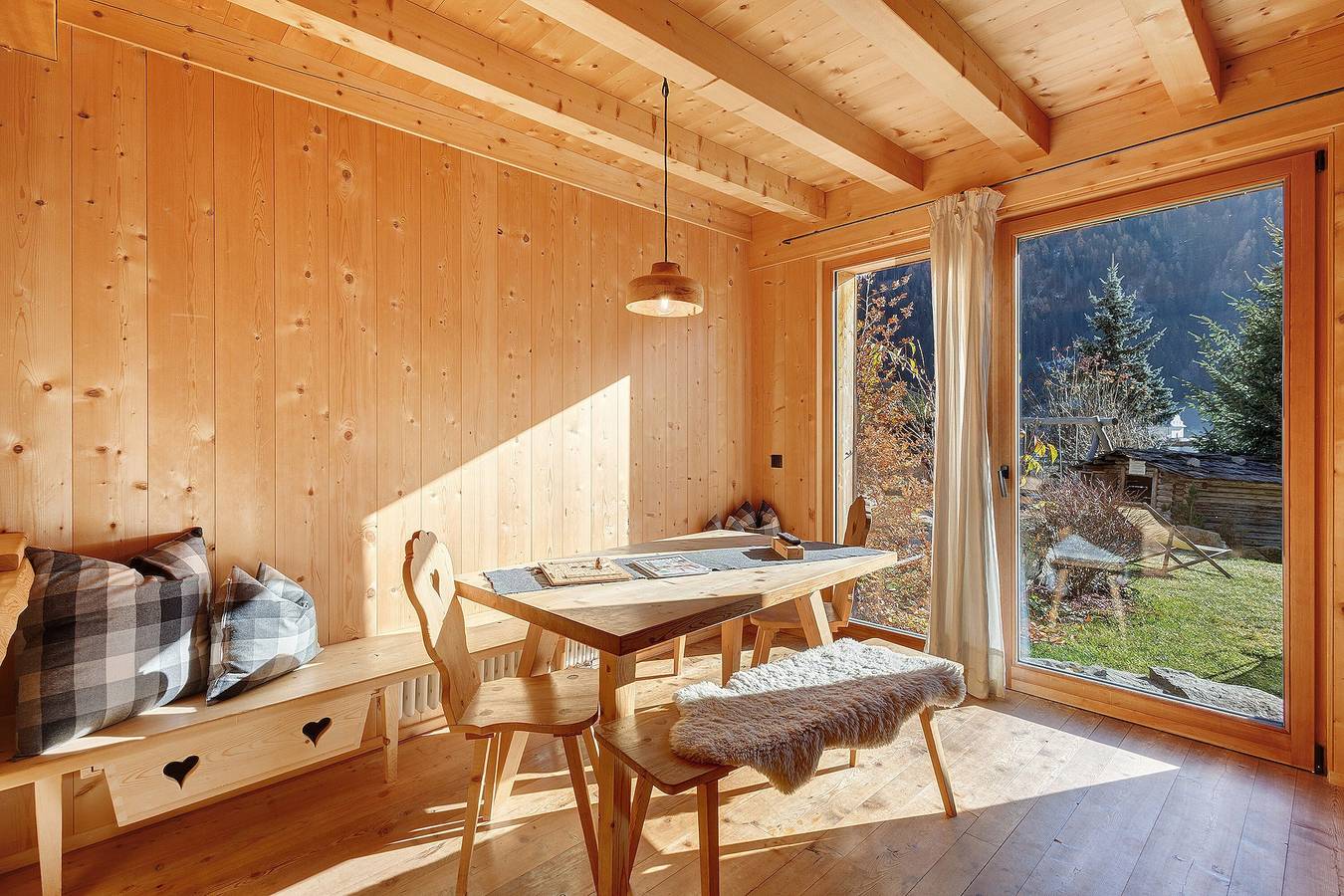 Entire apartment, Chalet 'Groudo Michl 2' with Mountain View, Shared Terrace and Wi-Fi in Villgratener Berge, Gsies