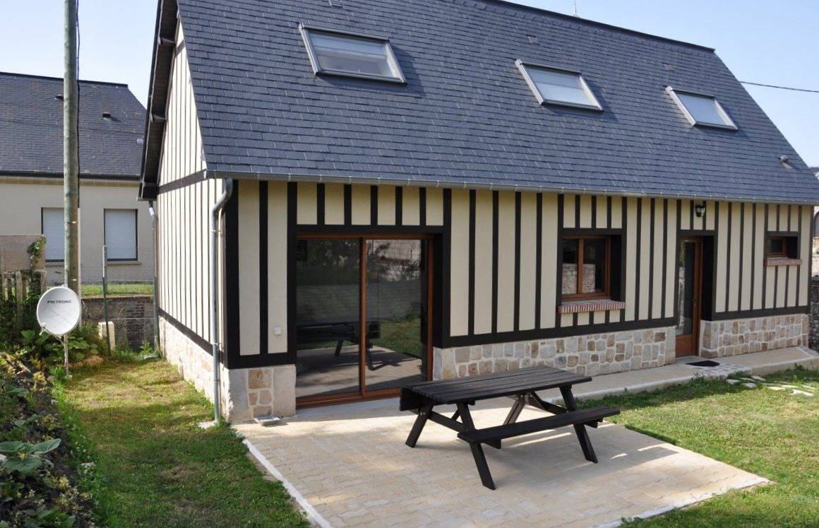 Gîte "A la Rose" à 5 min de St-Valery-en-Caux, 10 min de Veules in Néville, Région de Dieppe