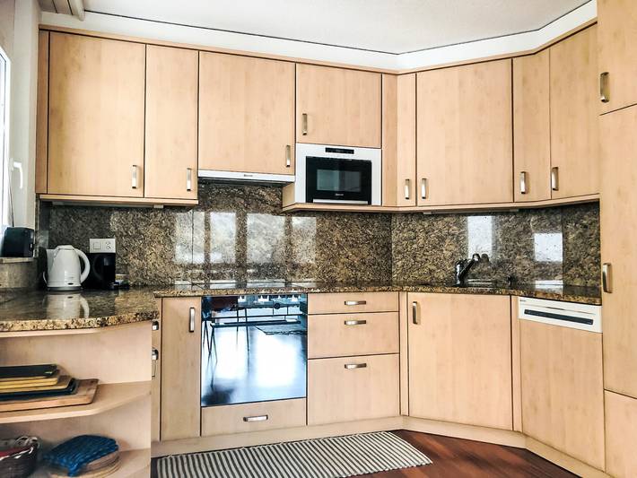 Gîte pour 5 personnes, avec vue et balcon à Loèche-les-Bains - 4