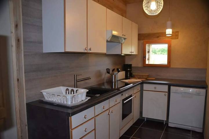 Gîte pour 10 personnes, avec jardin à Tendu - 4