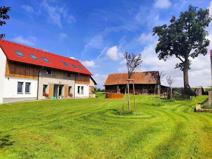 Villa for 8 people, with garden - 1