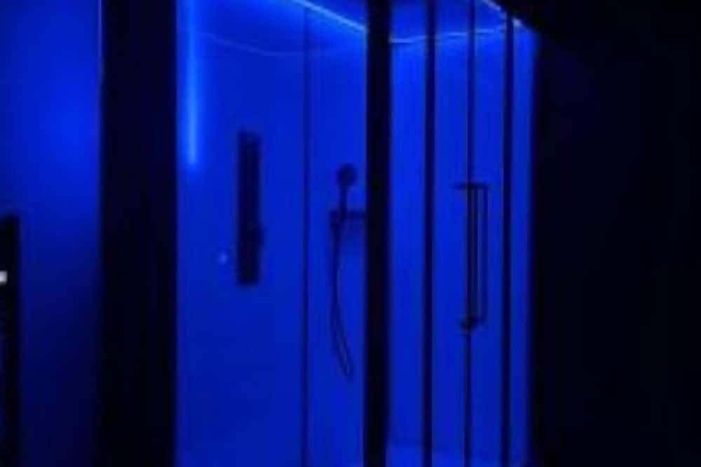 Entire apartment, Romantic Suite in Montauban, Tarn-et-Garonne