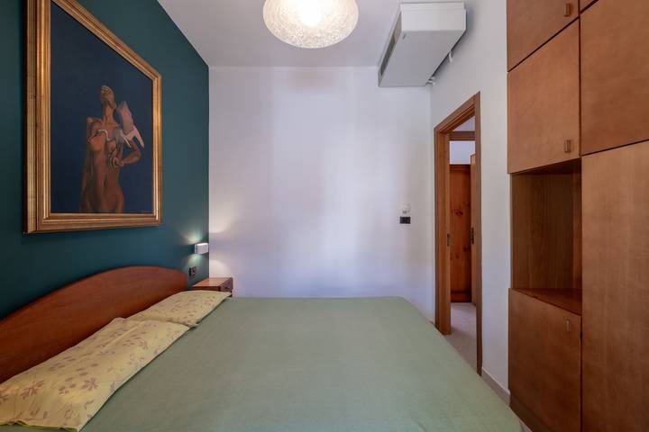 Location de vacances pour 14 personnes, avec jardin ainsi que jacuzzi et balcon à Baia Verde - 4