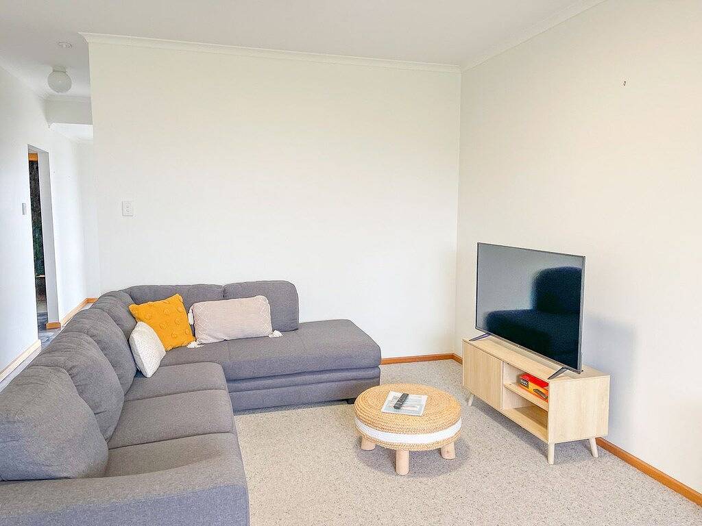 Dolphin Court - Park your car and walk to all that Robe has to offer in Robe, South Australia