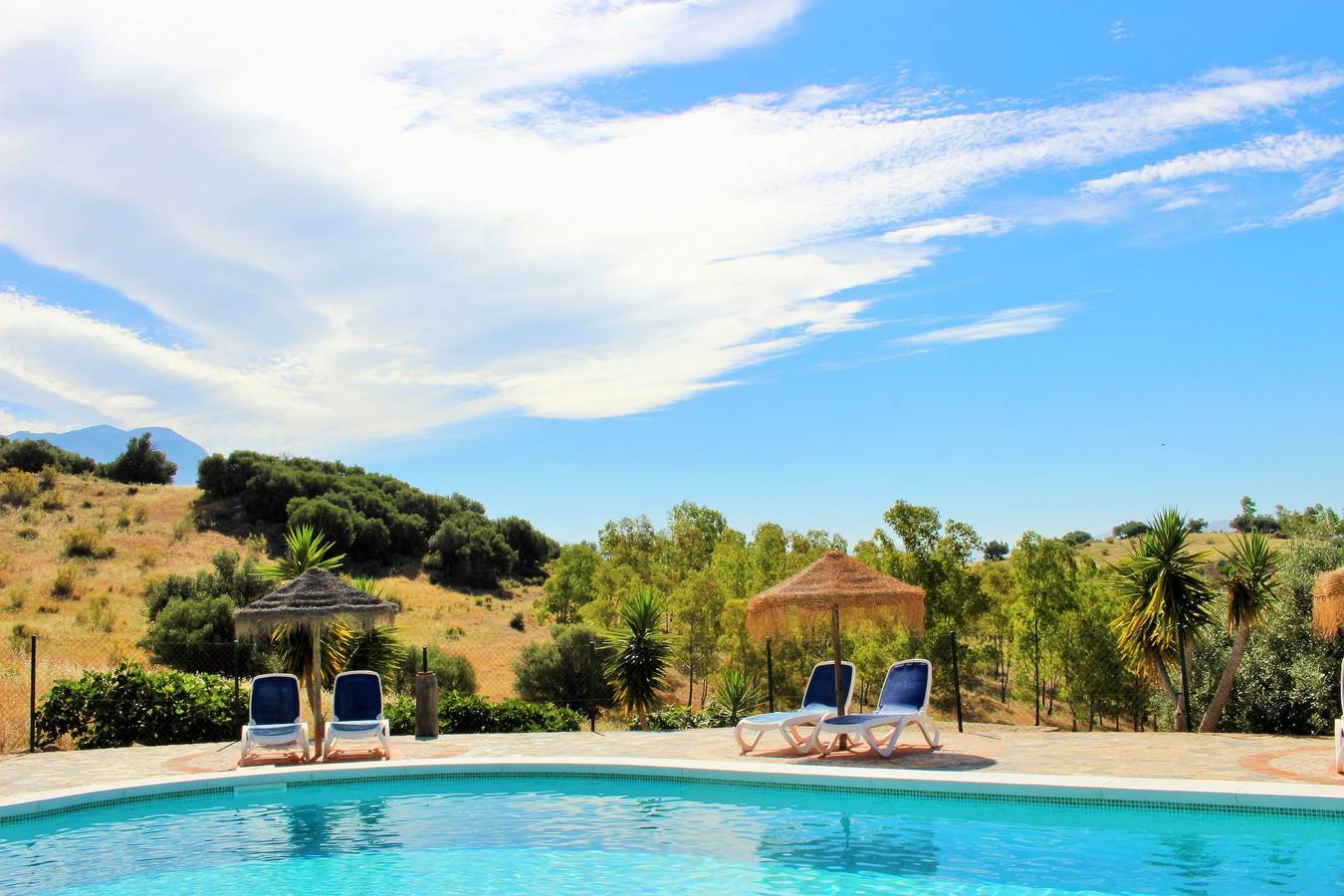 Alojamientos Huetor , casas de vacaciones en la naturaleza in Viñuela, Provincia de Málaga