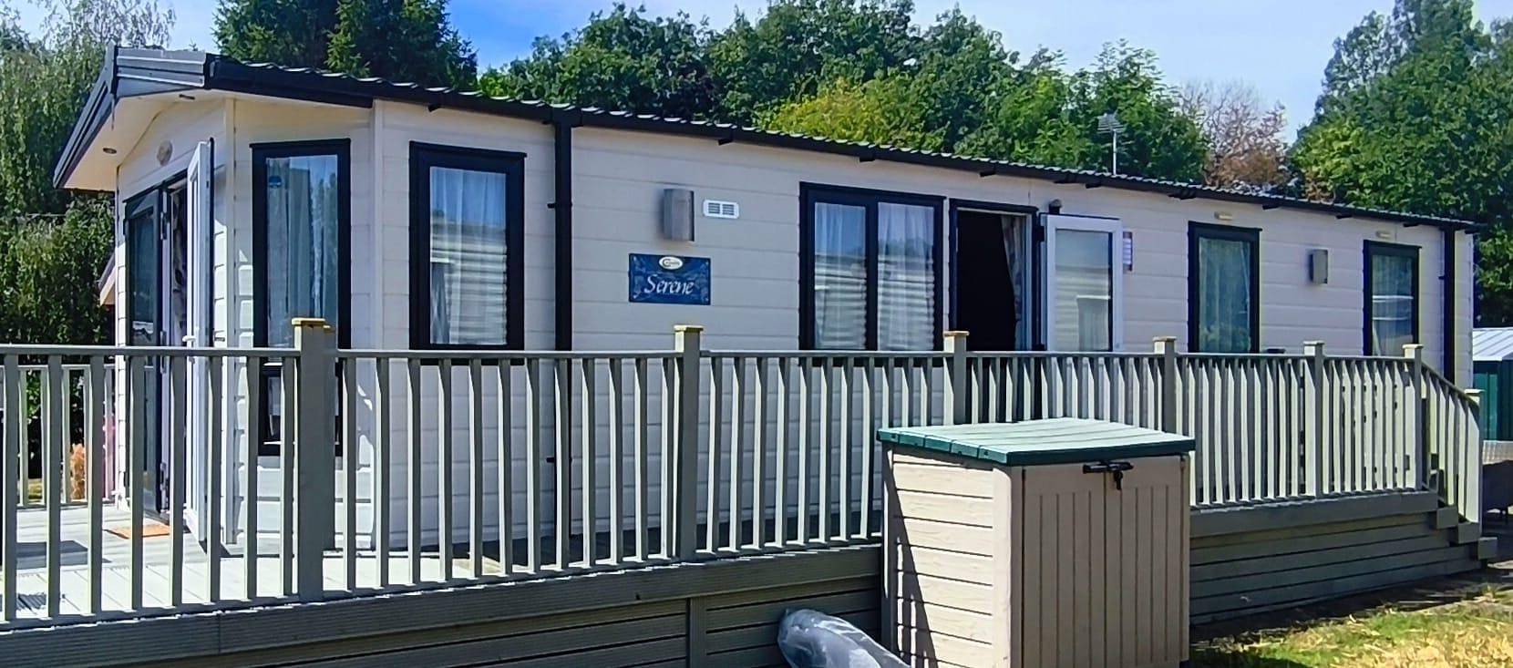 Static Caravan 2 Bed Sleeps 6 Dog Friendly in Northampton, Northamptonshire