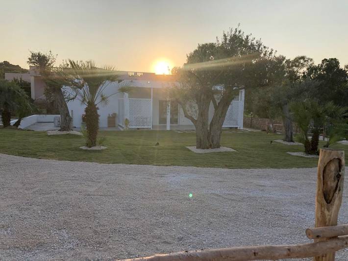 Location de vacances pour 6 personnes, avec jardin et vue, animaux acceptés à Cala Liberotto - 2