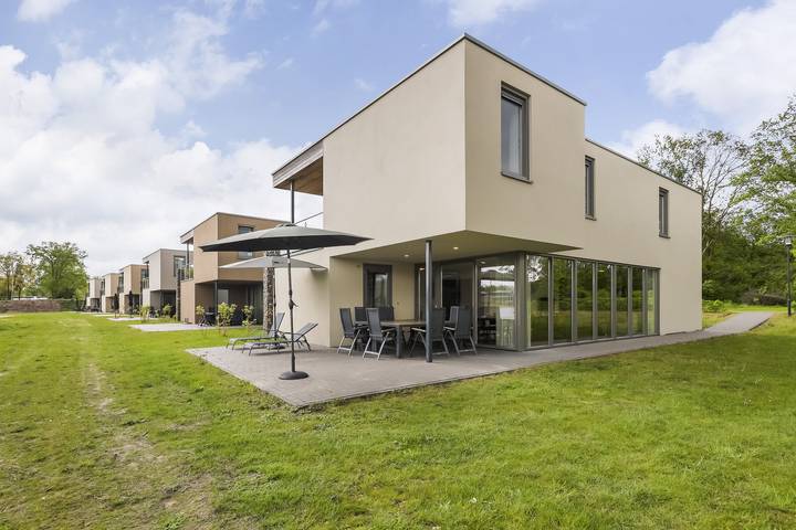 Bungalow für 12 Personen, mit Balkon/Terrasse und Terrasse - 1