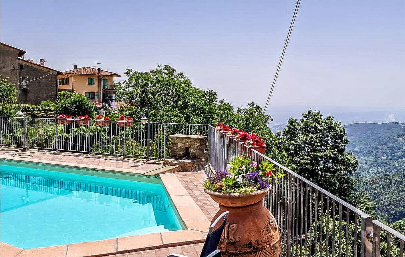 Ganze Ferienwohnung, Gemütliches Apartment am Pool mit Parkplatz und Internet in Marliana, Pistoia Provinz