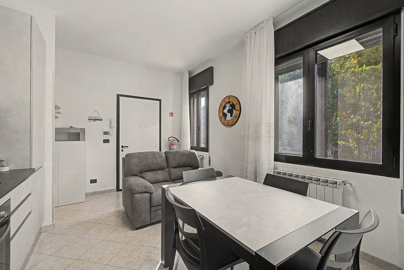 Hel lägenhet, Apartment 'Casa Martina' with Private Terrace, Shared Garden and Air Conditioning in Chioggia, Laguna di Venezia