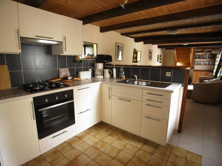 Location de vacances pour 4 personnes, avec jardin et piscine à Les Champs-Géraux - 2