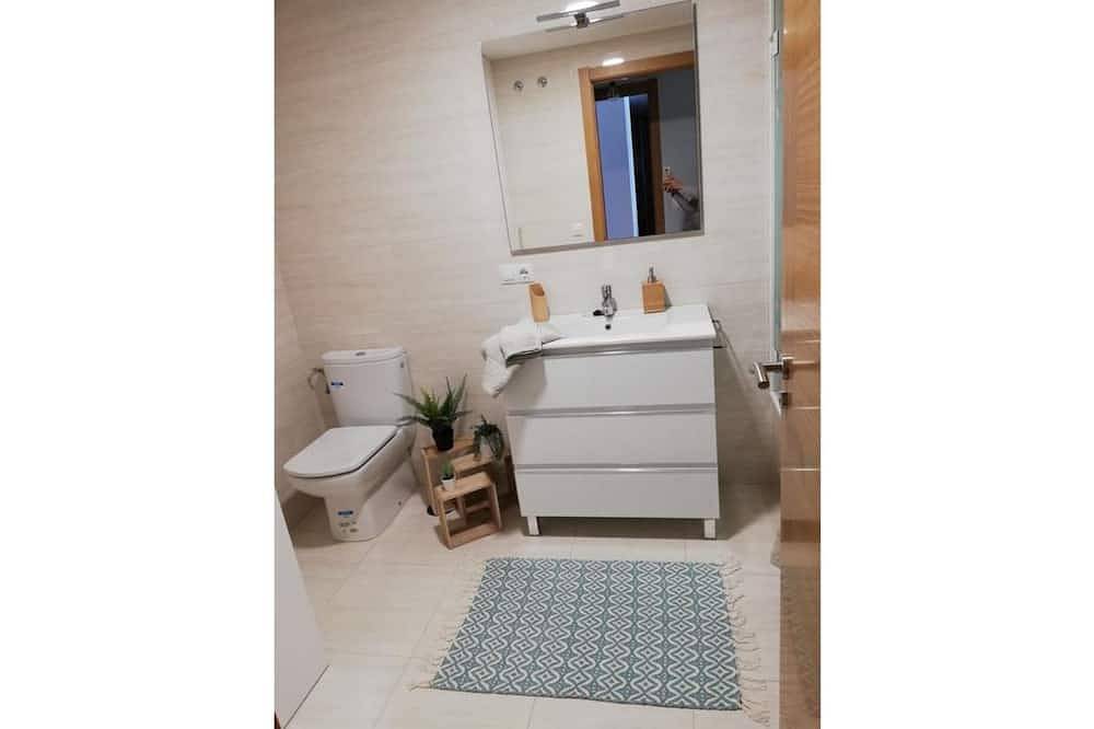 Entire apartment, Comfortable apartment Playa Riasón, with breakfast and 2 bikes included in A Illa de Arousa, Rías Baixas
