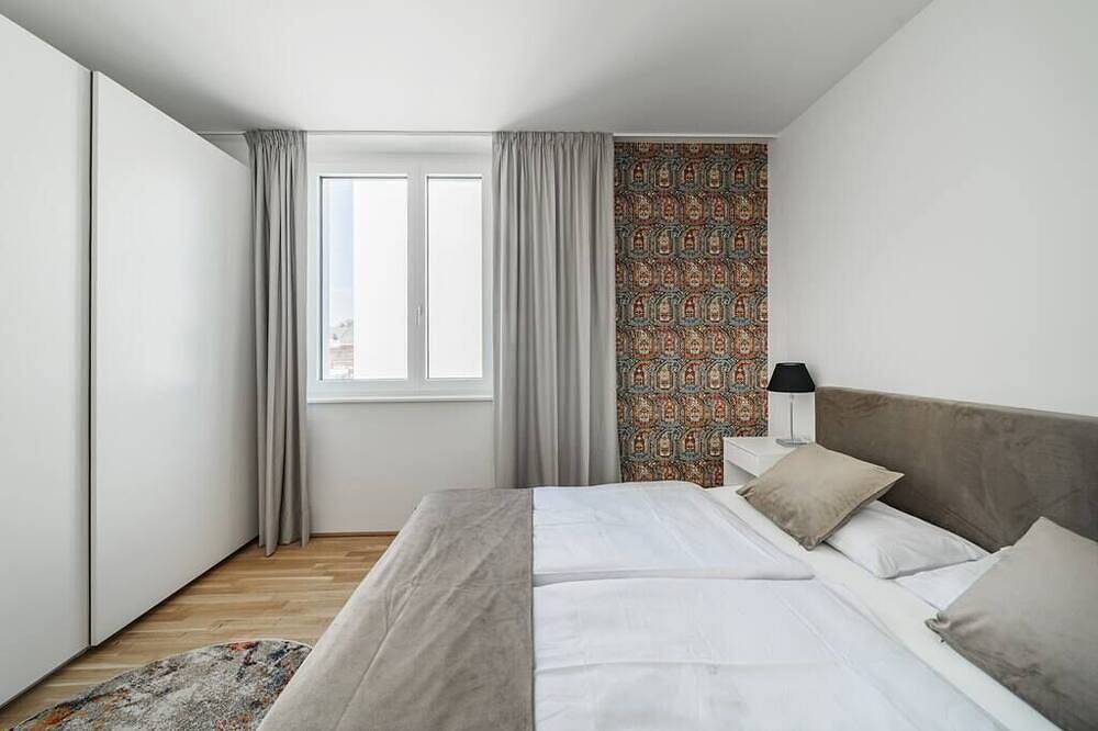 Ganze Wohnung, M.u.s.k.a.t | stylish 3 Br Ap with balcony in Gmunden, Bezirk Gmunden