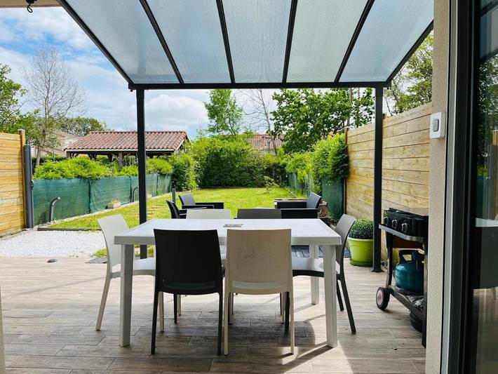 Location de vacances pour 6 personnes, avec terrasse et jardin dans Lac de Grand-Lieu