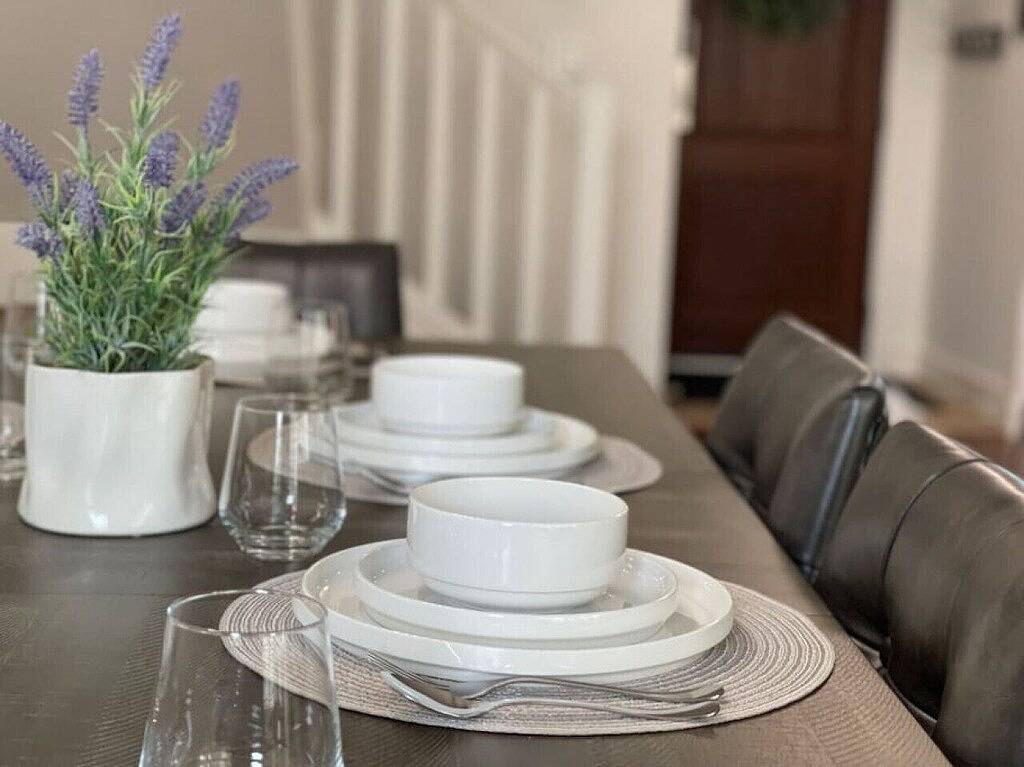 Ganze Wohnung, Casa Laguna! Lakefront Condo With Pool & Hot Tub. in West Kelowna, Crystal Mountain