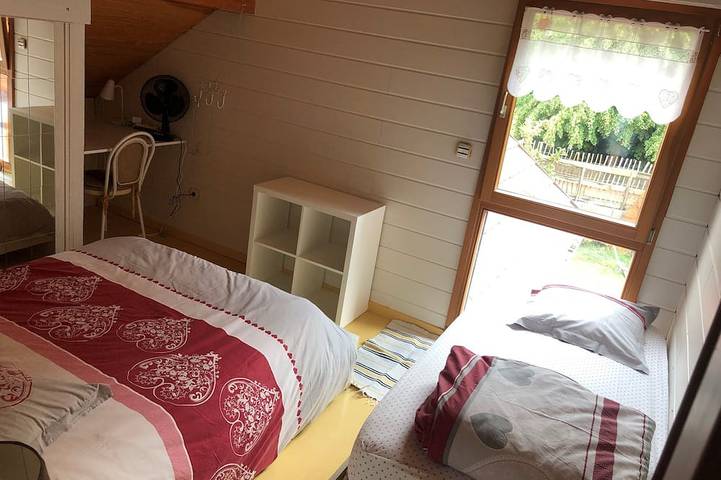 Chalet Edelweiss15 Personnes 175m² 5 Chambres Balcon Terrasse Jacuzzi Sauna in Rémelfing, Sarreguemines