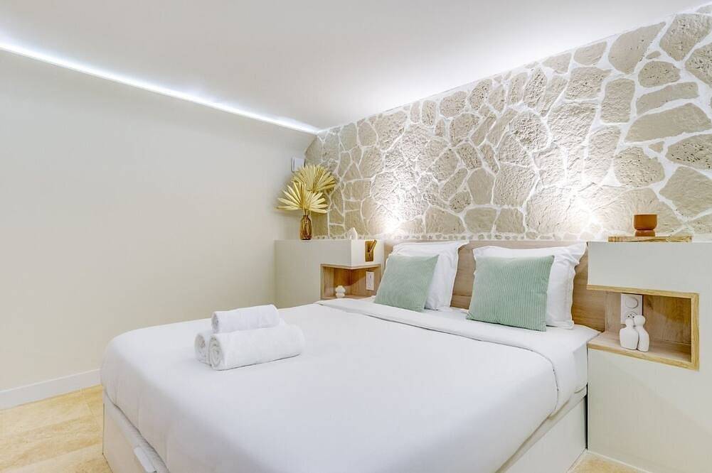 Entire apartment, The Corail - Refined - La Défense by Monpetitfaré in Puteaux, Hauts-de-Seine