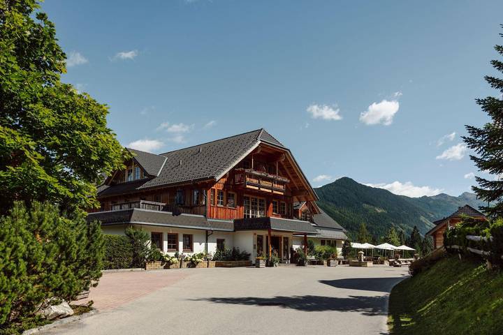 Ferienhaus für 8 Personen, mit Terrasse und Garten sowie Sauna