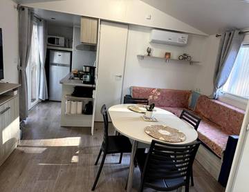 Parc de vacances pour 6 personnes, avec piscine et jardin à Plan-d'Aups-Sainte-Baume