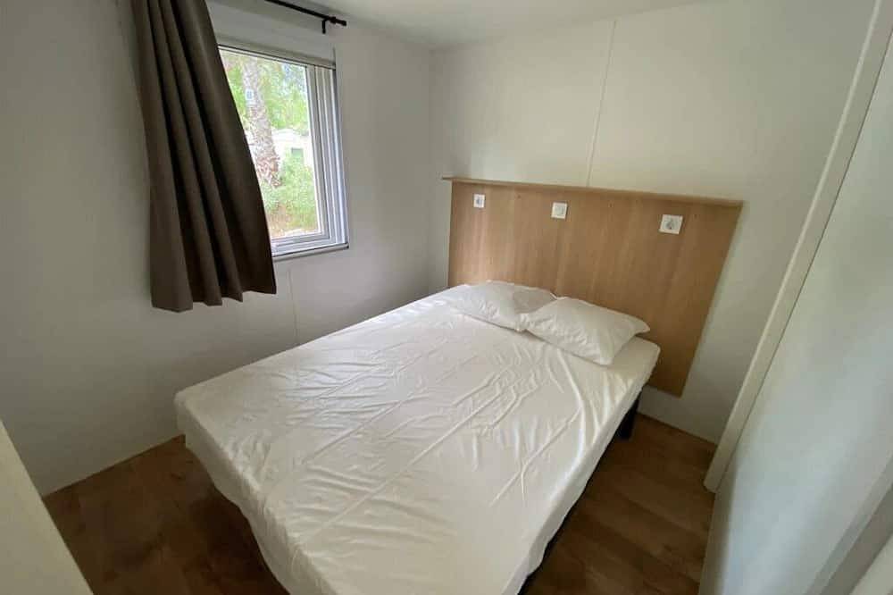 Zecamping 2 étoiles piscine 4km plage mobil-home Tv clim 29m2 4 pers in Villeneuve-lès-Maguelone, Côte méditerranéenne (France)
