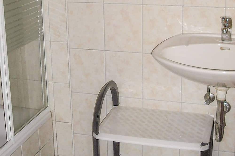 Ganze Wohnung, Ferienwohnung 3 - Ferienwohnungen am Bach in Marlow, Rostock und Umgebung