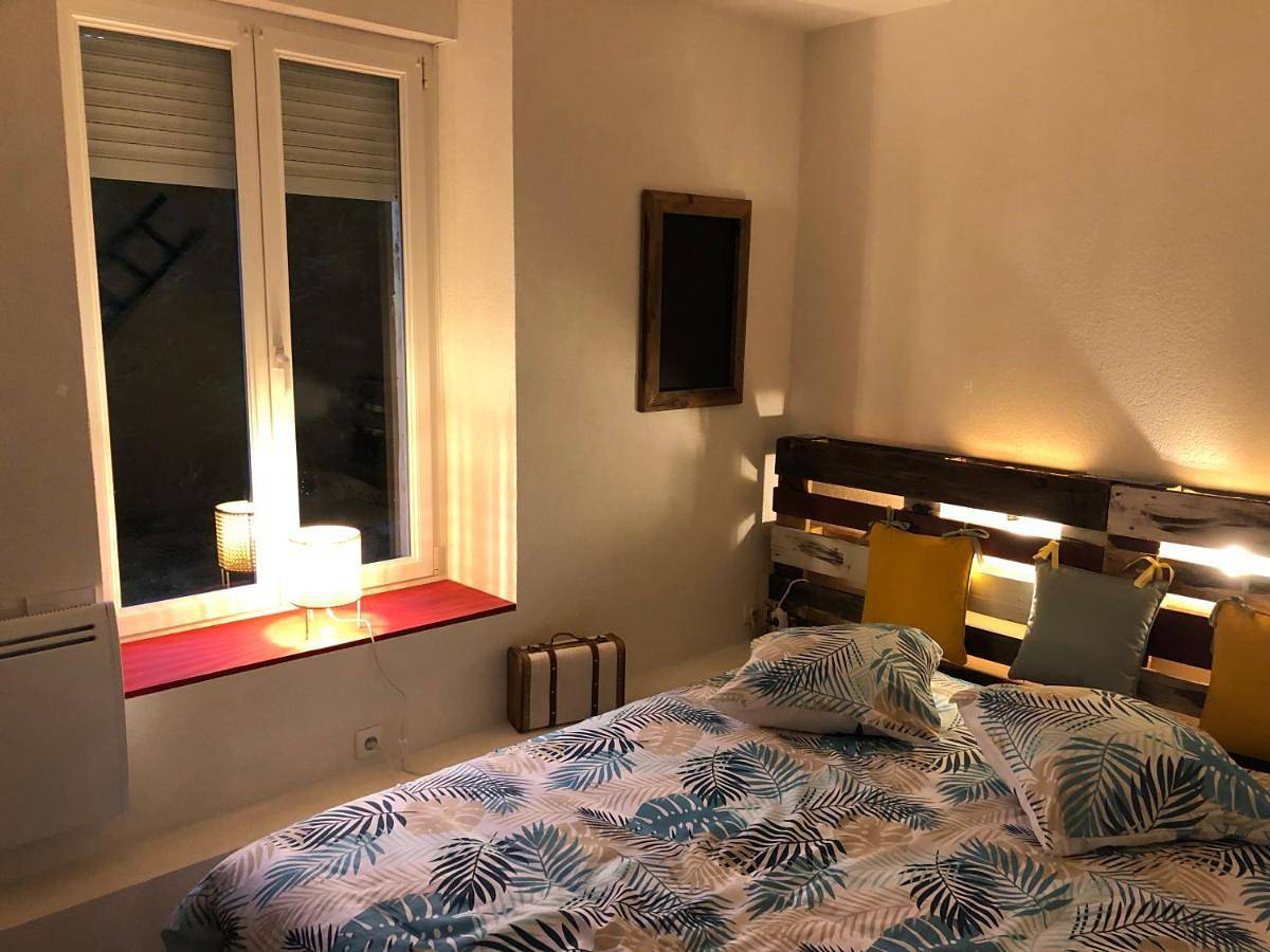 Appartement entier, Chez Julien: appartement confort plein centre in Lunéville, Région de Lunéville