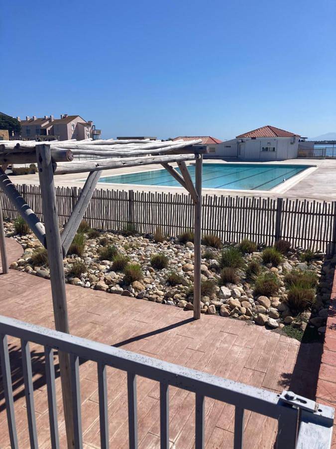 Gîte pour 5 personnes, avec piscine ainsi que terrasse et vue à La Celle-sous-Gouzon - 2