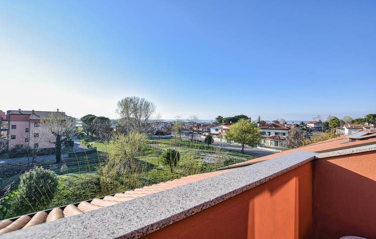 Appartamento intero, Accogliente appartamento con piscina e WiFi a 1000 m dalla spiaggia in Grado, Provincia di Gorizia
