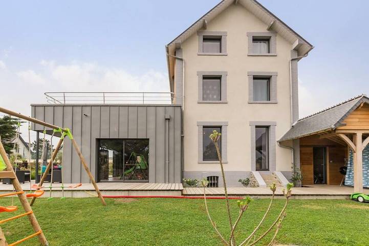 Gîte pour 12 personnes, avec Balcon et Jardin à Barneville-Carteret