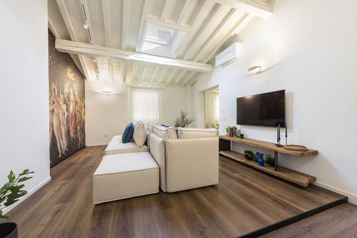 Appartamento vacanze per 9 persone, con Balcone/Terrazza a Firenze
