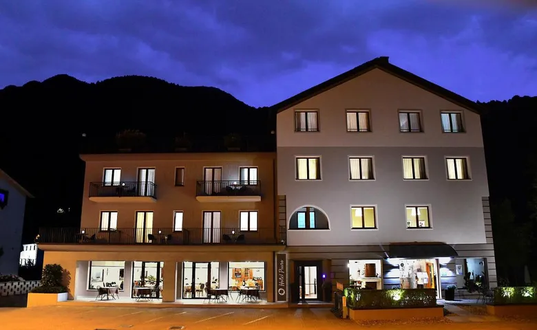 Hotel per 4 persone, con giardino e sauna nonché idromassaggio e piscina - 1