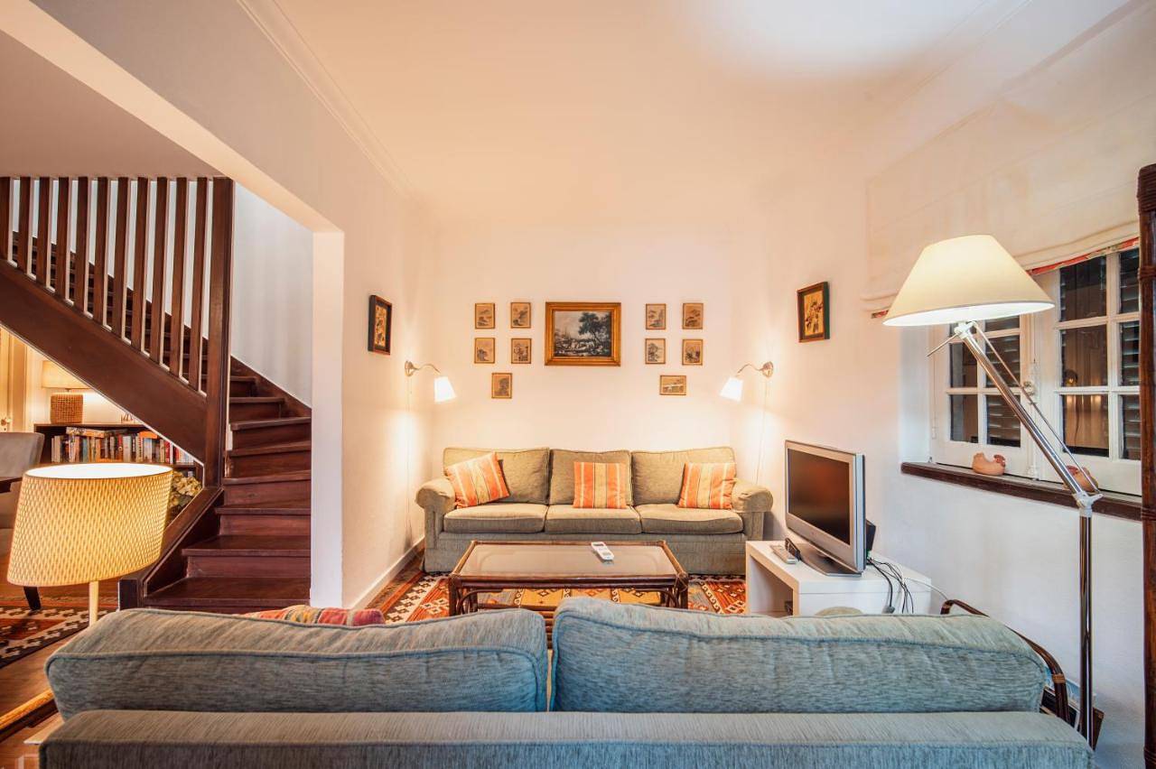 3 Bedroom Town House - Historic Centre of Cascais. 100 mts from the beach and centre of Cascais in Cascais e Estoril, Costa de Lisboa