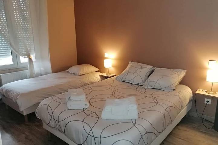 Location de vacances pour 12 personnes, avec jardin à Saint-Evroult-Notre-Dame-du-Bois - 3