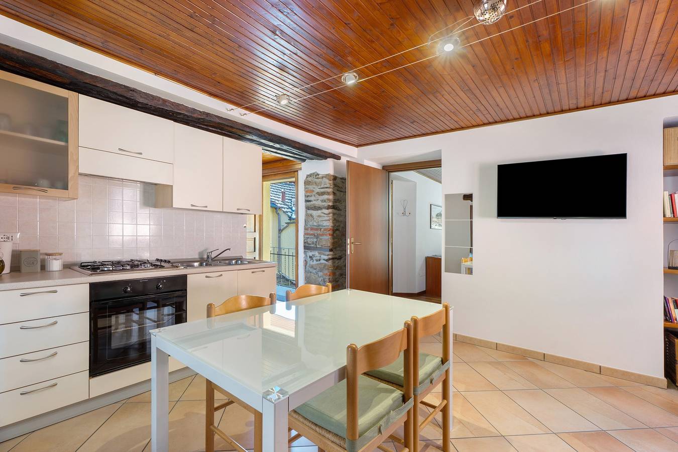 Maison de vacances « Vicolino » avec balcon et Wi-Fi in Crabbia, Commune de Pettenasco