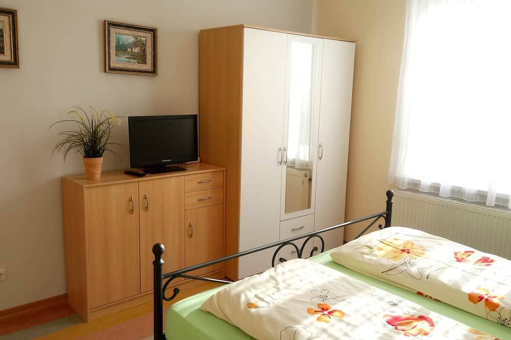 Ganze Wohnung, Moderne und neu ausgestattete Ferienwohnung in Dresden in Cossebaude, Dresden