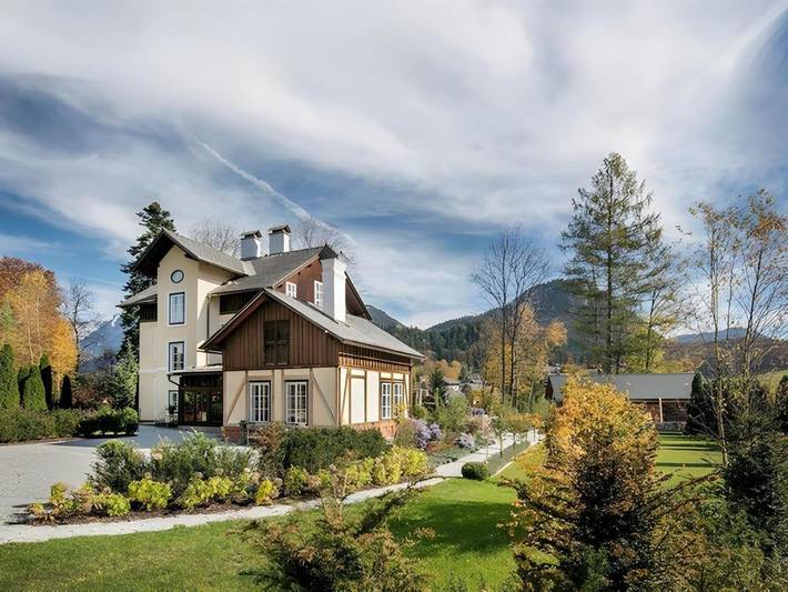 Ferienhaus für 8 Personen, mit Ausblick und Sauna sowie Garten, mit Haustier in Altaussee