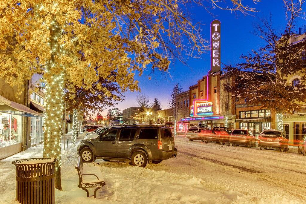 Komfortable Wohnung mit eigenem Whirlpool, Gemeinschaftspool und Tennis - großartige Lage! in Bend, Mt. Bachelor