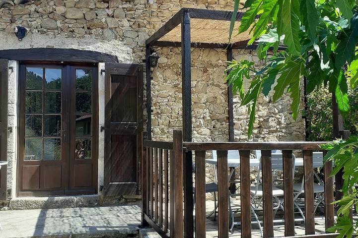 Gîte pour 6 personnes, avec terrasse, animaux acceptés à Saint-Jean-du-Gard