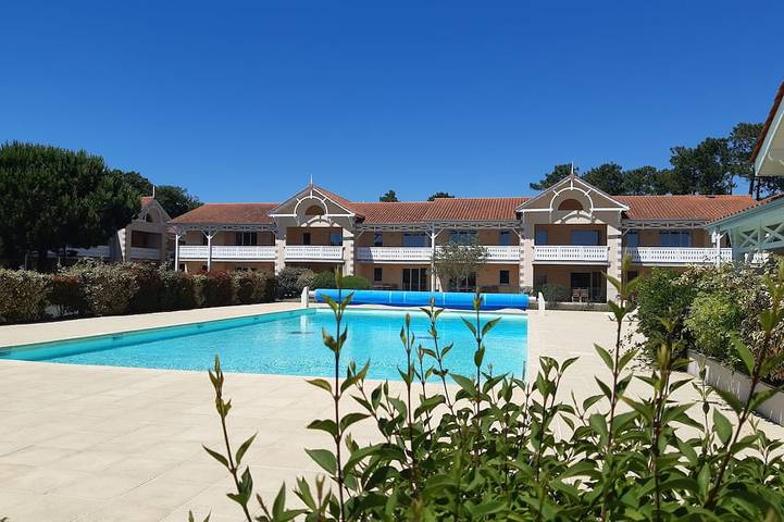 Ferienwohnung für 6 Personen, mit Terrasse und Sauna sowie Pool, mit Haustier in Soulac-sur-Mer
