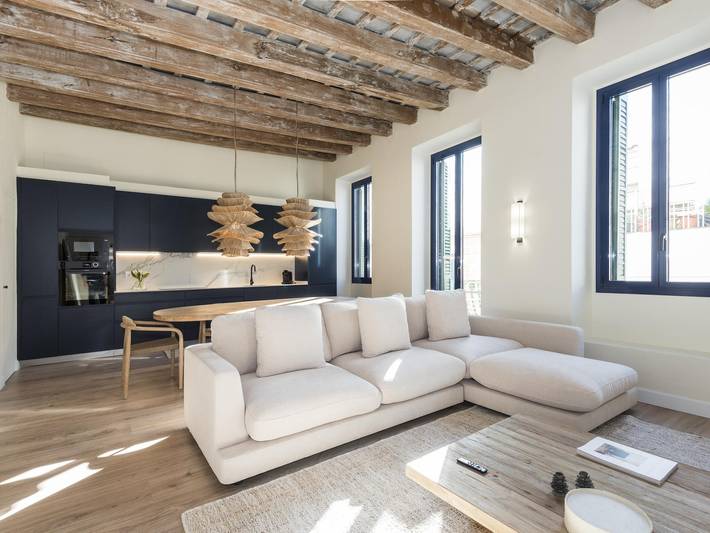 Entire holiday apartment, The Residences at Bartomeu 26-Suite Maricel- 3 bedroom/2 Bathroom in Sitges, Garraf