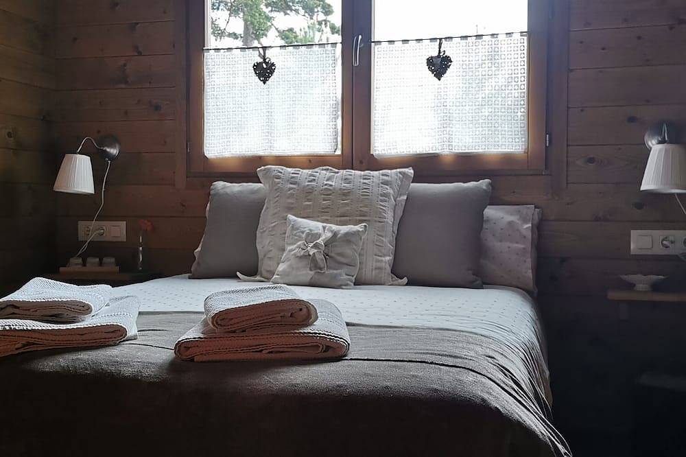 Espectacular casa de madera en estacion de esqui Port de comte in Estació d'esquí Port del Comte, Pedra y Coma