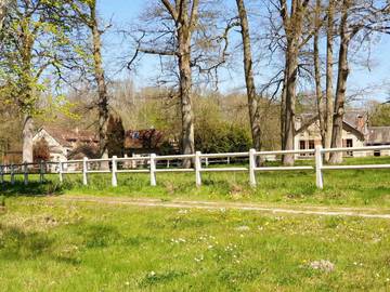 Gîte pour 8 personnes, avec terrasse à Raizeux