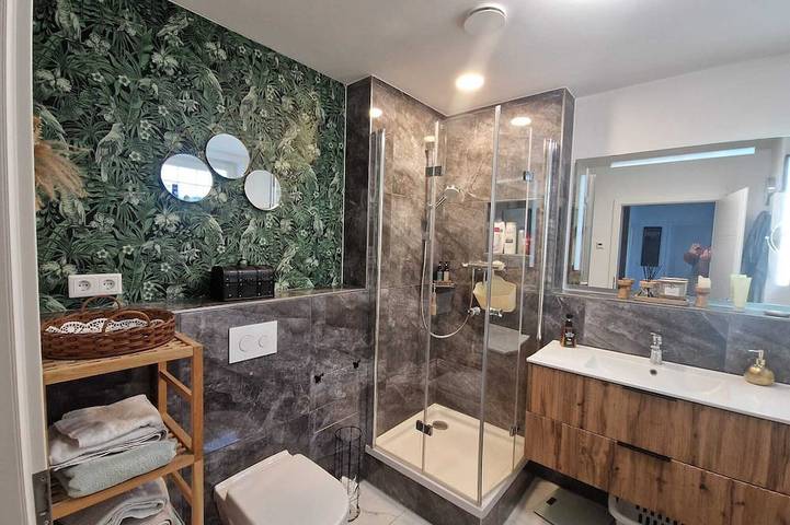 Ganze Wohnung, 🌿 Traumhafte Ferienwohnung, nah am Wasser mit Terrasse & Natur pur, Nähe Berlin in Wildau, Dahme-Seengebiet