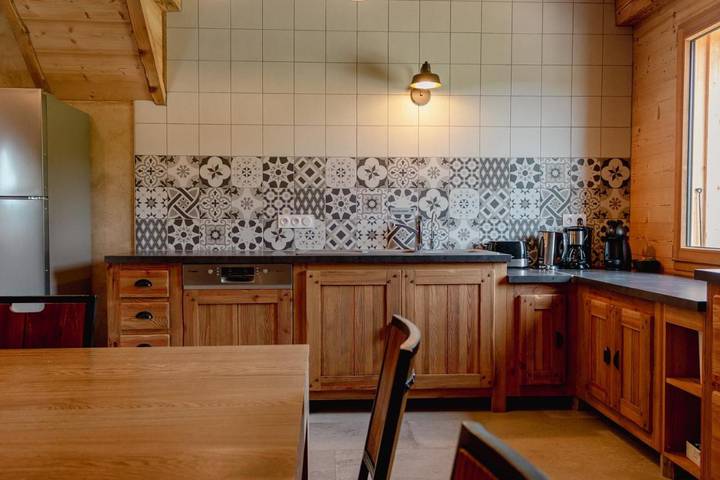 Location de vacances pour 7 personnes, avec terrasse à Rochejean - 3