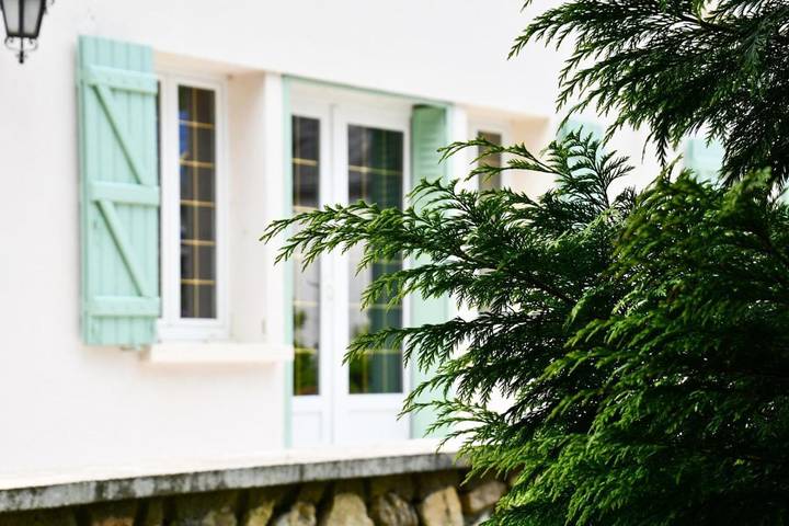 Location de vacances pour 27 personnes, avec vue et terrasse, animaux acceptés à Anost - 2