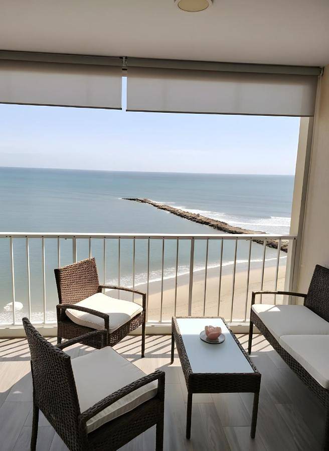 Apartamento de vacaciones para 4 personas, con vistas y terraza - 1